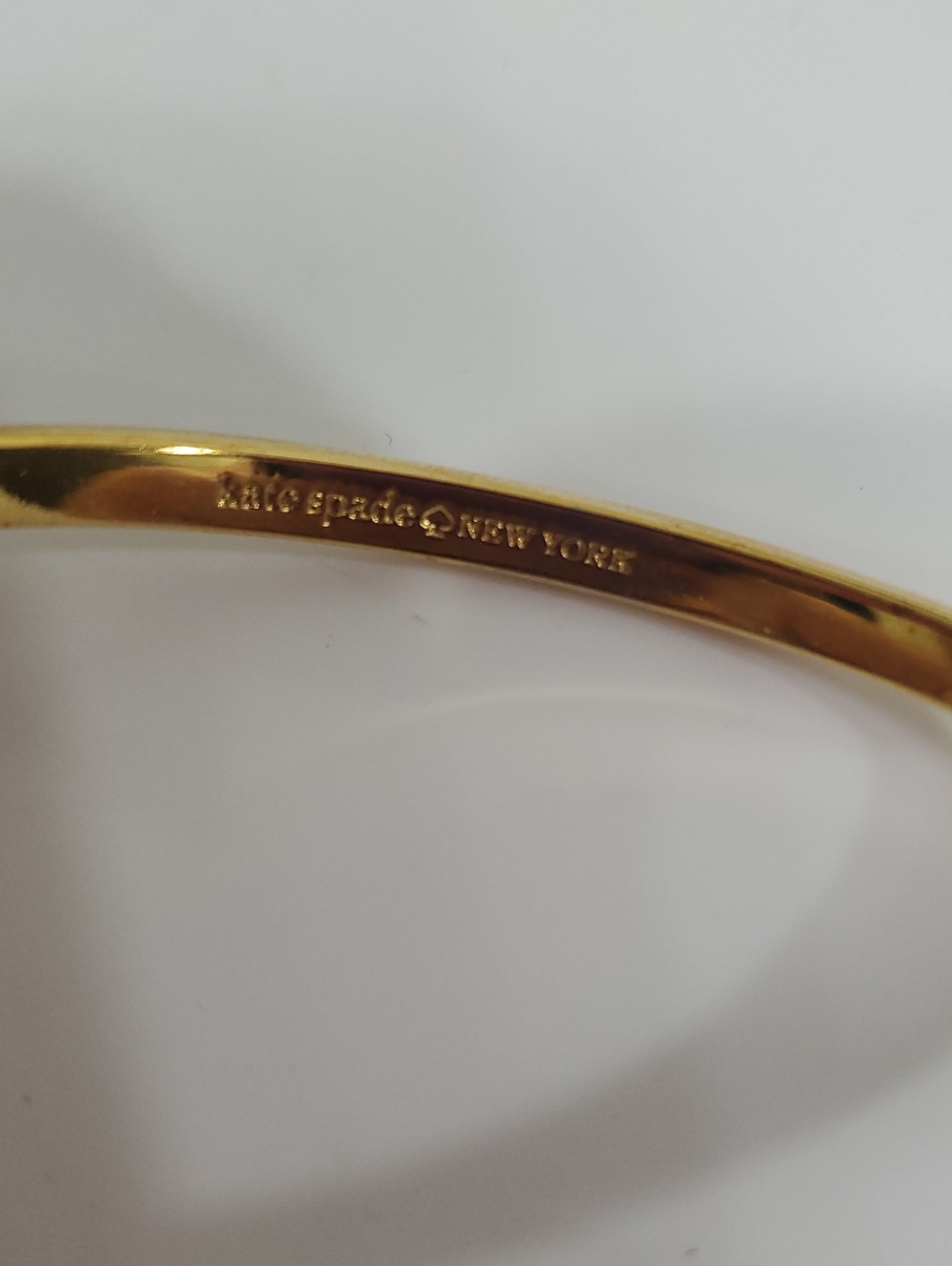 NWT Kate Spade New York Love Notes Bow Bangle Bracelet.💛 - Picture 9 of 9